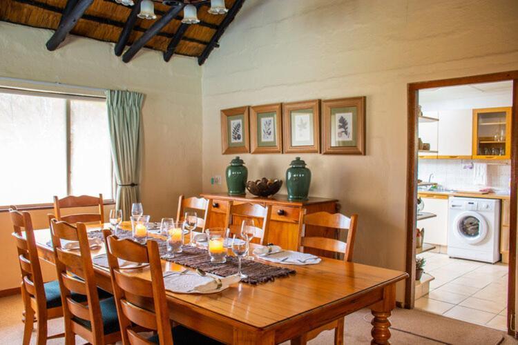 Lolambazo Country House & Cottage - Giants Castle Drakensberg Mahlutshini Bilik gambar